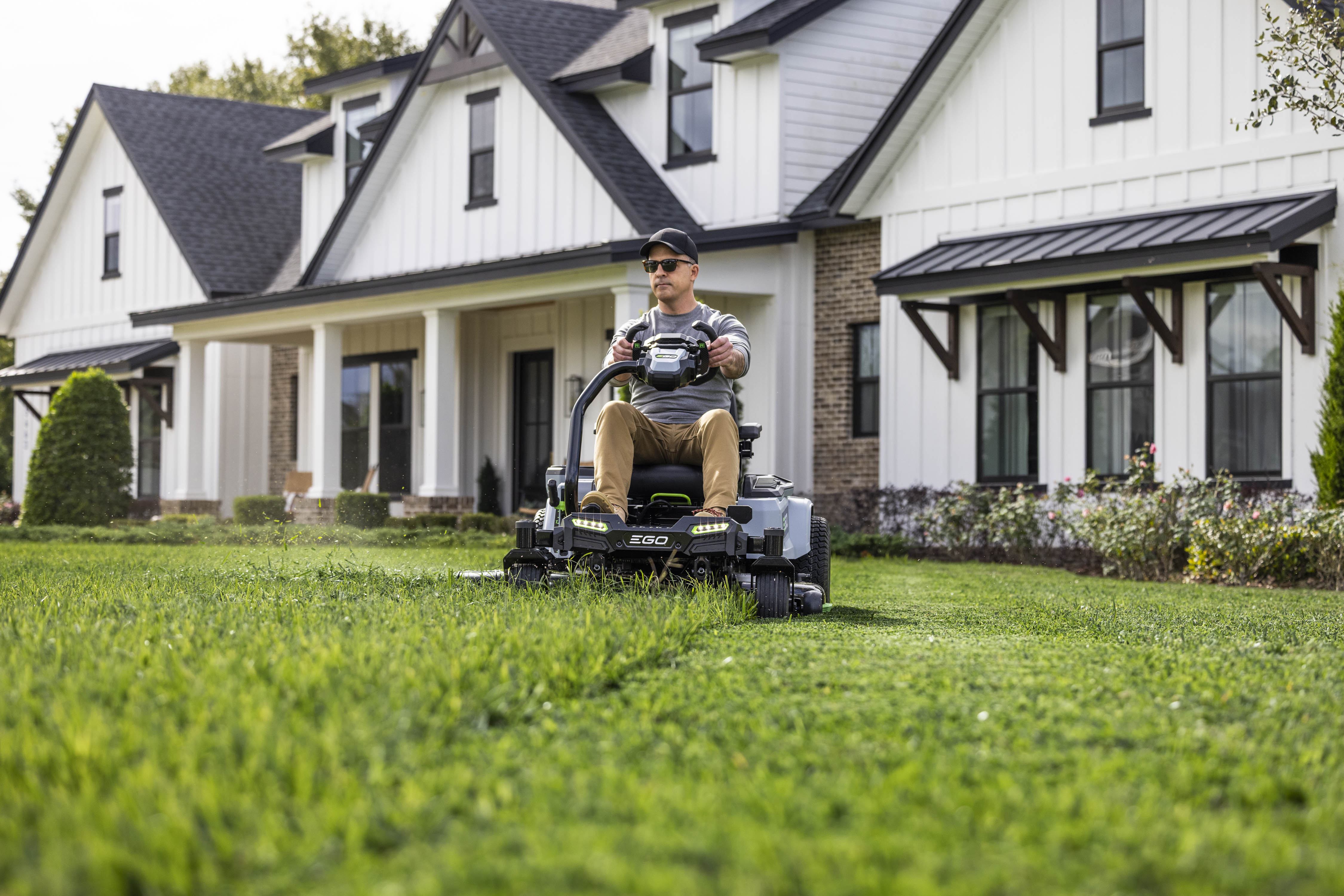 225_ES_CutLine_120925_BCAM9055-Edit